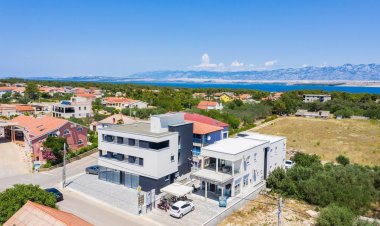 Apartmanok Parkolóhellyel Vir - 18520 Horvátország