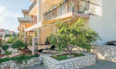 Apartment Beautiful garden Brodarica Horvátország