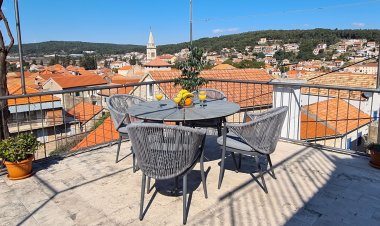 Apartment Turan Jelsa Horvátország