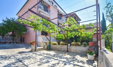 Apartments Garoful Sv. Filip i Jakov Horvátország