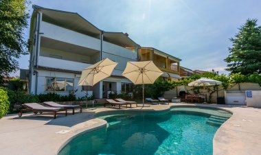 Apartments Pool Fazana Horvátország