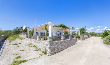 House Mladen Grohote Horvátország