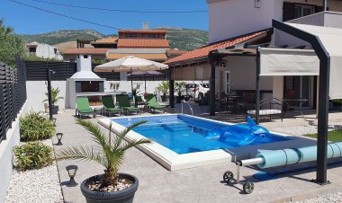 Villa Fides Kastel Novi Horvátország