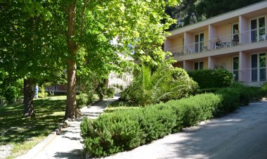 Tourist Resort Brzet Omiš Horvátország