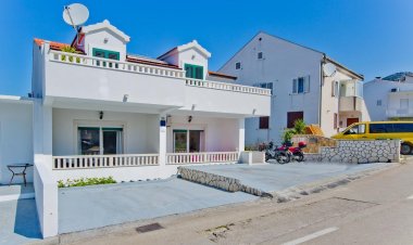 Apartmanok Parkolóhellyel Hvar - 5706 Horvátország