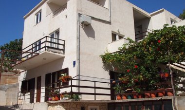 Apartmani Pivac 1 Lokva Rogoznica Horvátország