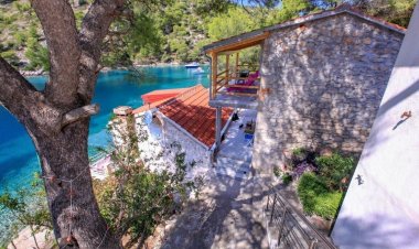 Robinson Jela Selca kod Bogomolja Horvátország