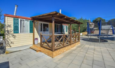 Mobile home Flora 2 Pakostane Horvátország