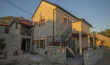 Apartments PUNTA-in the stone house Starigrad Paklenica Horvátország