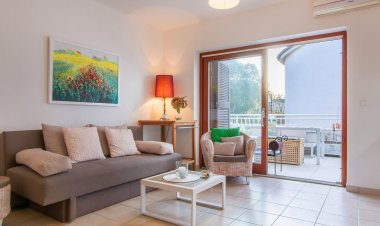 Apartment Spasenija Njivice Horvátország