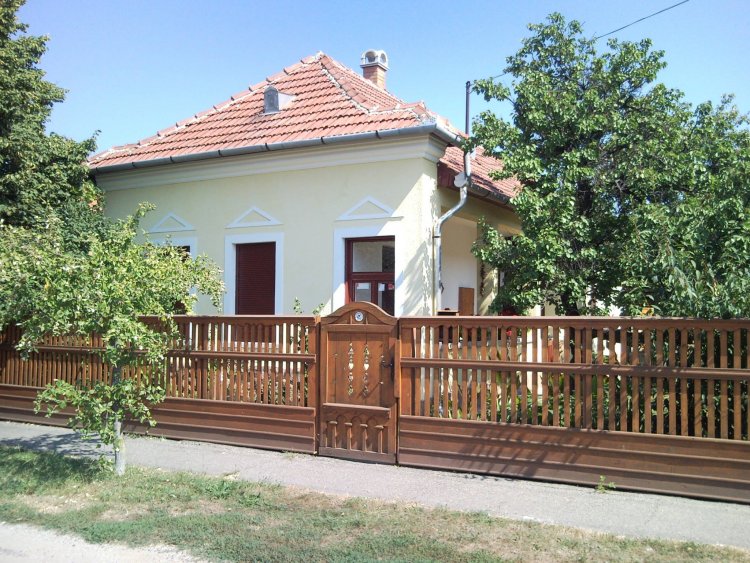 Hidaskapus Vendégház Mezőkövesd
