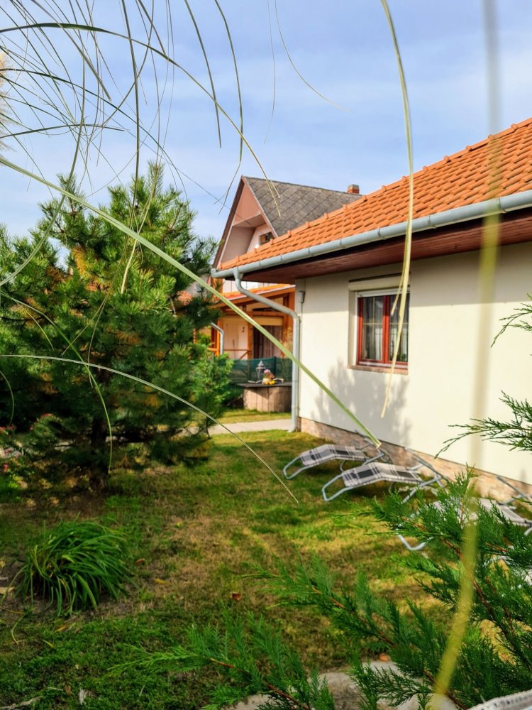 Afra Apartman Balatonfenyves