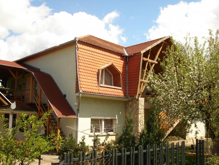 Hegyalja Vendégház Balatonföldvár