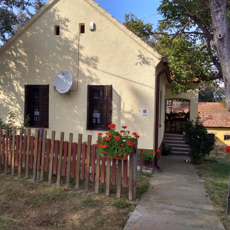 Muskántlis Kustánház Kustánszeg