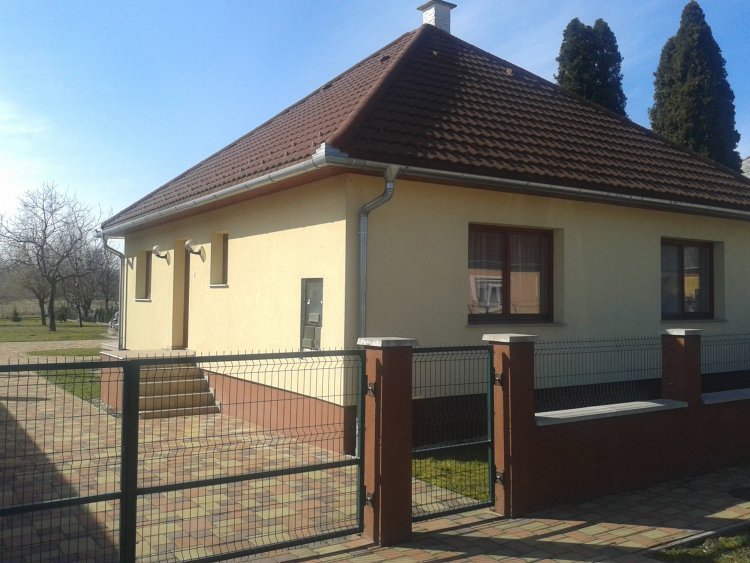 Kincsem Vendégház Bábolna