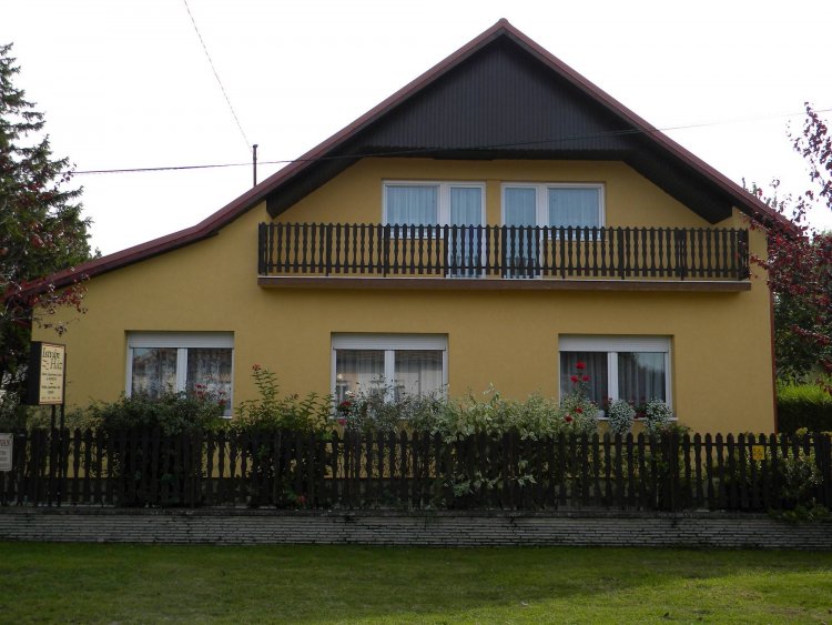István Ház Balatonkeresztúr