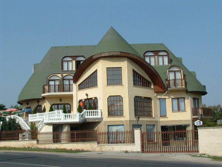 Hotel Holdfény Kápolnásnyék