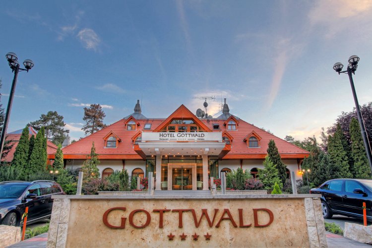 Hotel Gottwald Tata