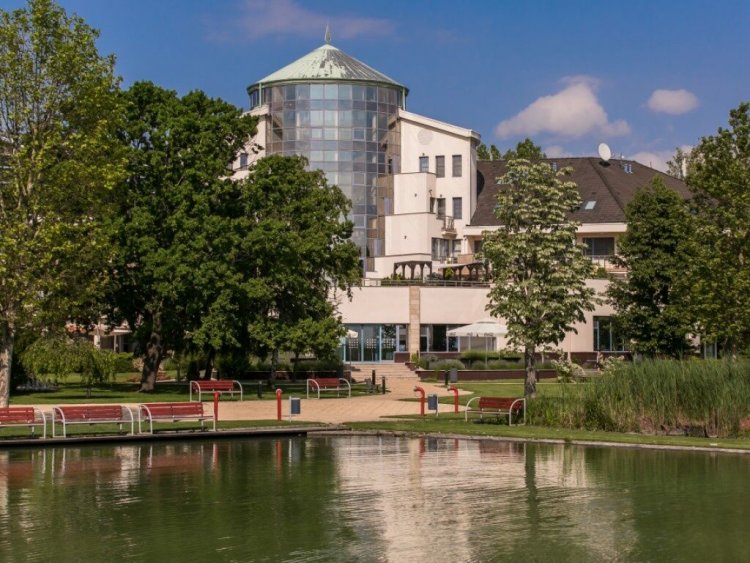 Kenese Bay Garden Resort & Conference Balatonkenese