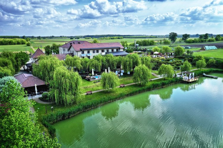 Nádas Tó Park Hotel Vasad