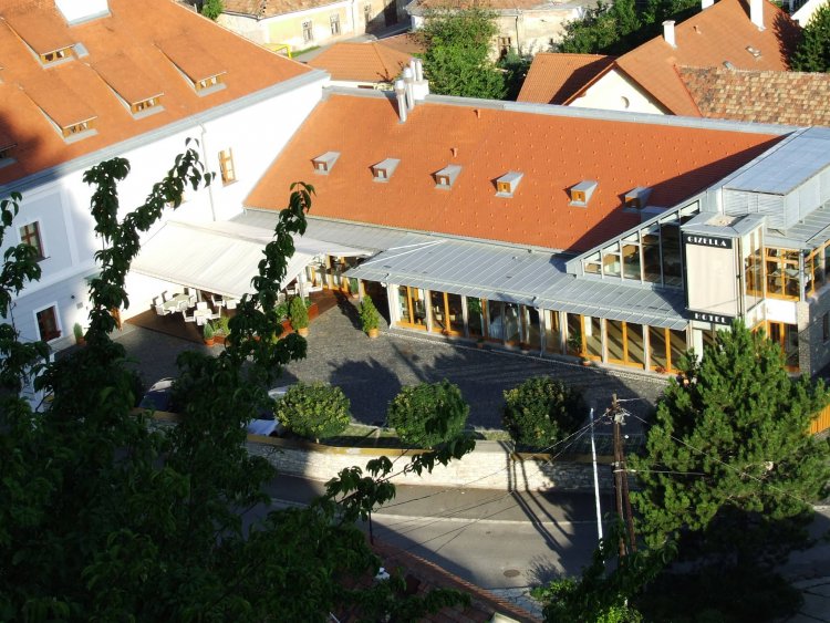 Gizella Hotel és Étterem Veszprém