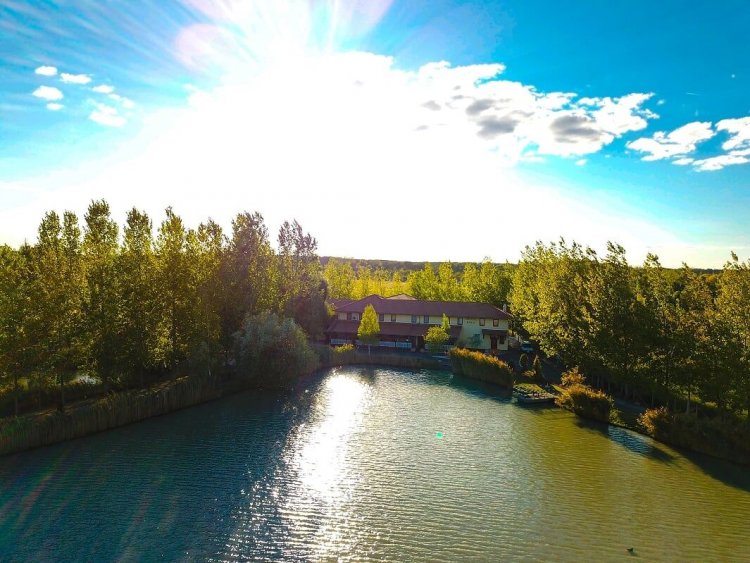 Hotel Bíbic****és Tüskevár Panzió Nyíregyháza