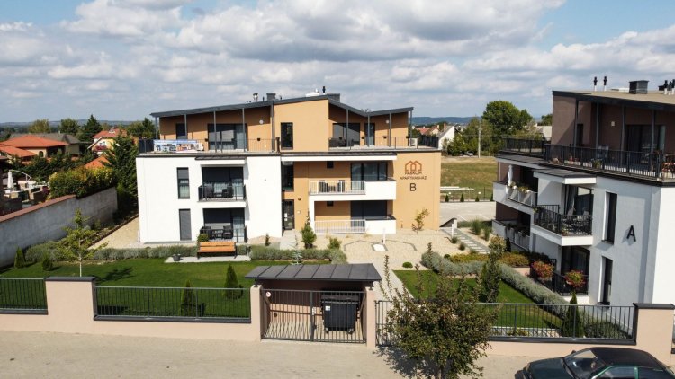 Paskom Apartmanház Nyergesújfalu
