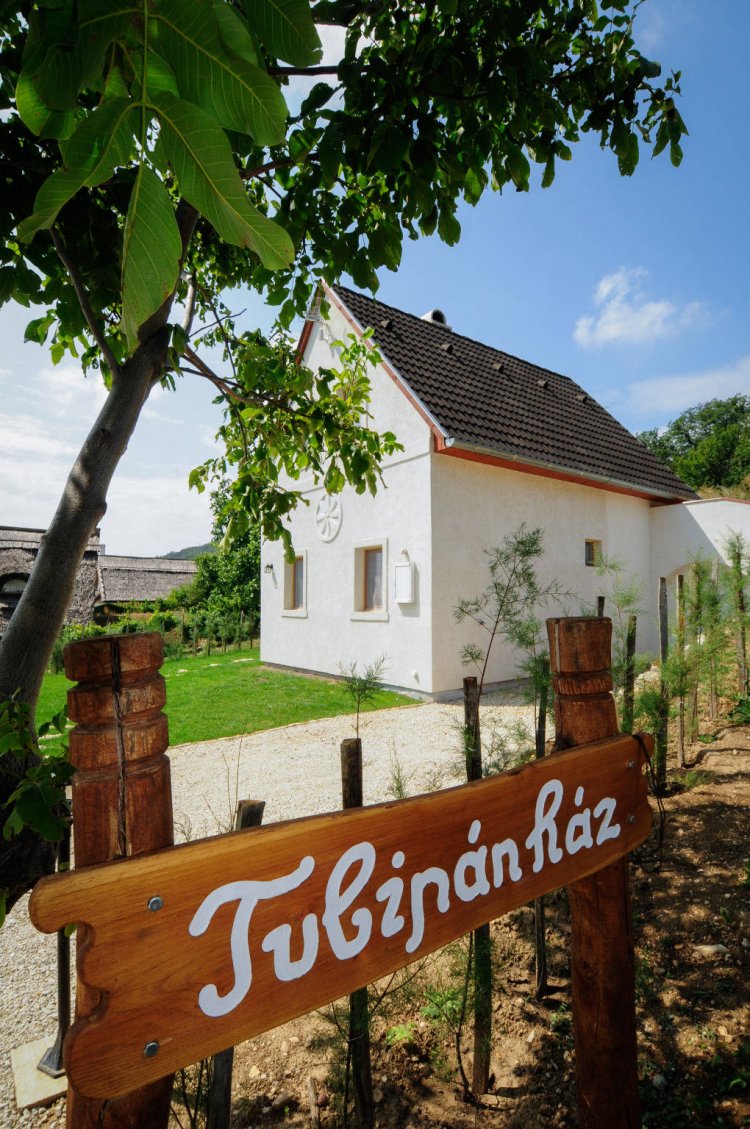 Tulipán Ház Balatonudvari