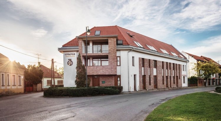 Lovagvár Apartmanok Gyula