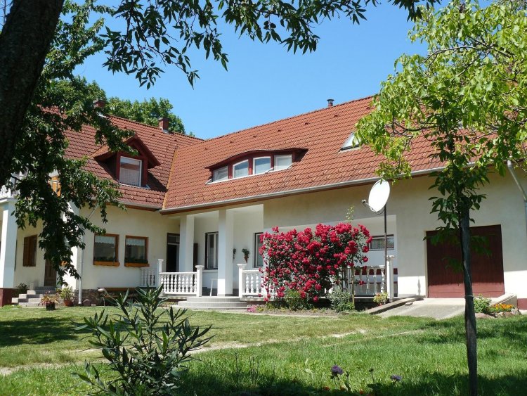 Szűcs Apartman Alsóörs