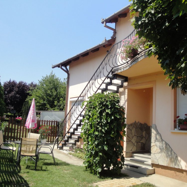 DO-TI Apartmanház Balatonlelle
