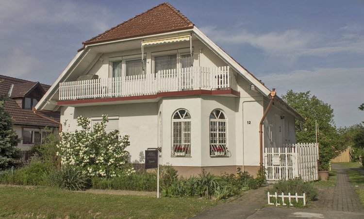 B12 Apartman Harkány