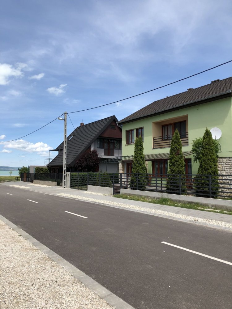 Hullám Apartmanház Balatonlelle
