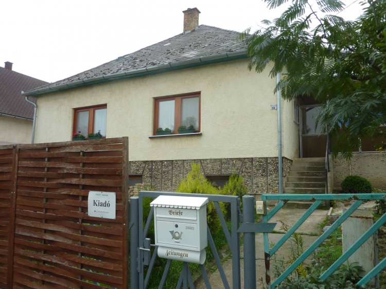Hársfa Apartman Tamási
