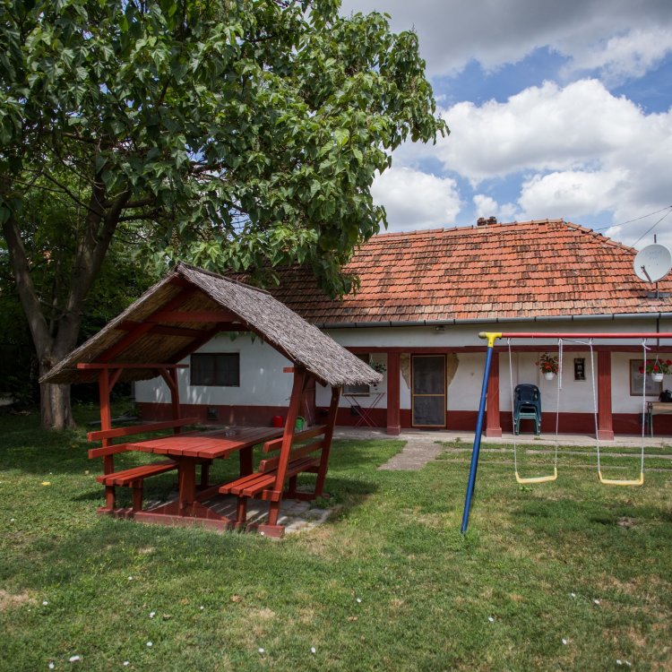 Parasztház Poroszló