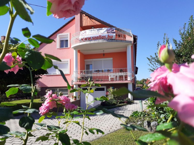 Pátri Apartmanház Keszthely