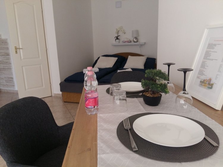 Csever Apartman Tata