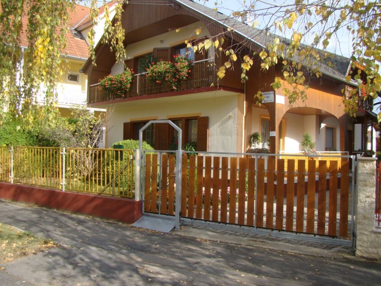Virágoskert Apartman Hévíz