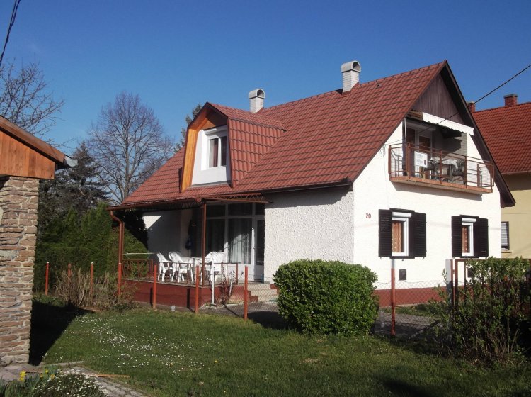 Sára-Csilla Apartman Zalakaros