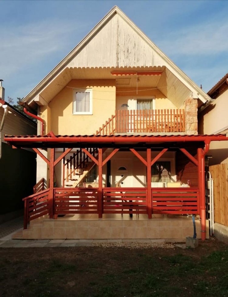 Tulipán Apartman Tata