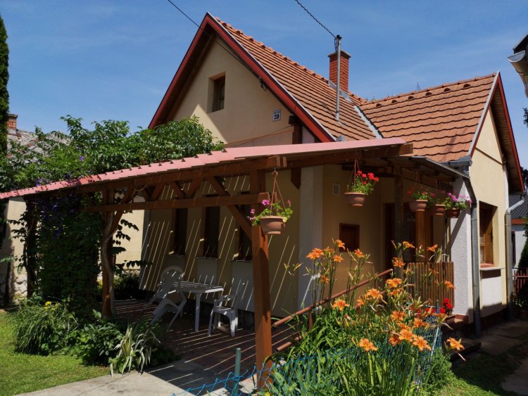 Liget Apartmanház Harkány