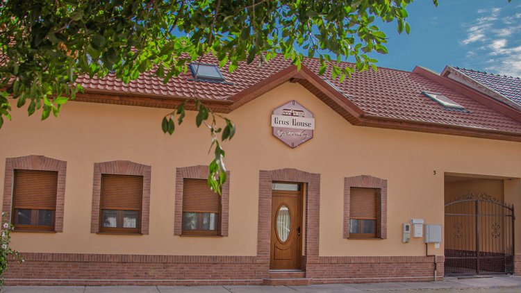 Oros House Apartmanház Orosháza