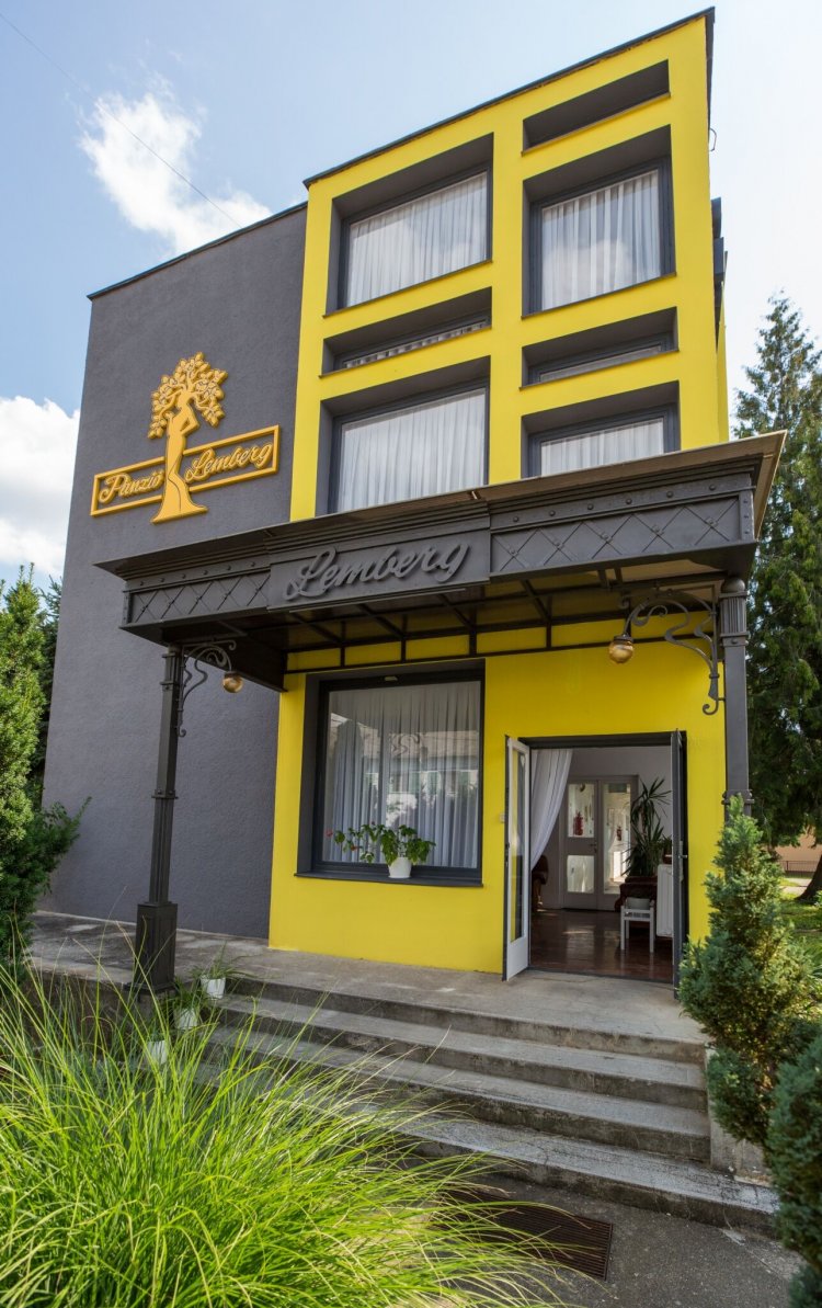 LEMBERG PANZIÓ Hajdúszoboszló