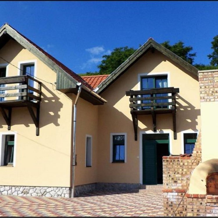 Borissza Apartmanház Ostoros