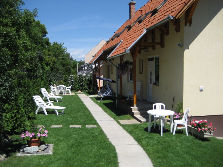 Lala Apartmanok Balatonboglár