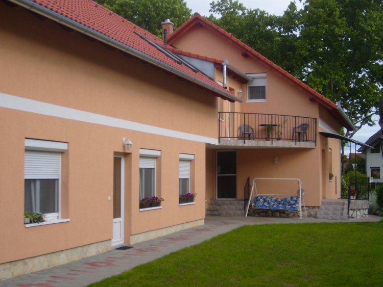 Zora Apartman Harkány