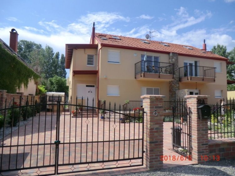 Csokonai Nagy Apartman Zamárdi