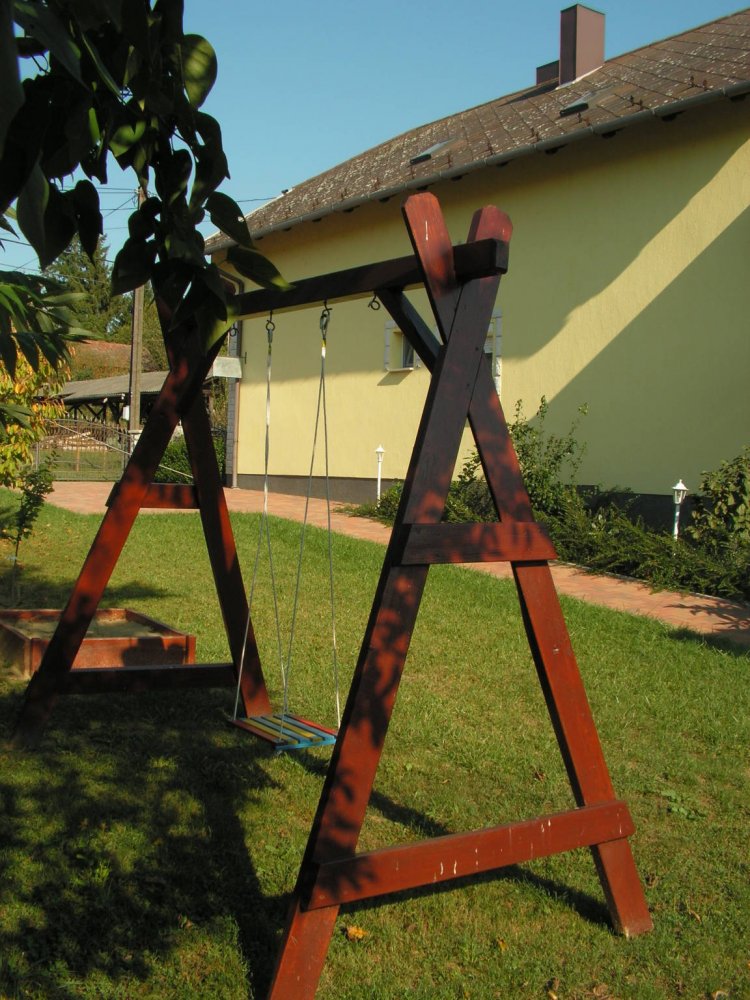 Napsugár Apartman Kistolmács