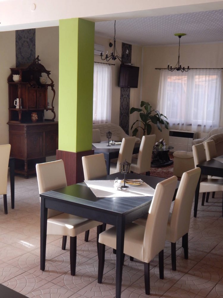 Tekerjes Fogadó & Étterem Boldogkőváralja