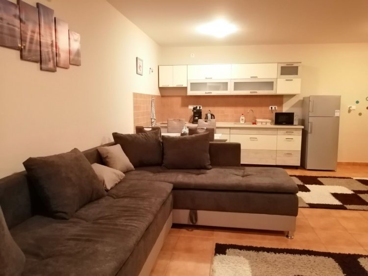 Reza Apartman Cserkeszőlő